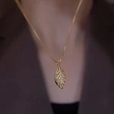 Leaf Pendant Necklace