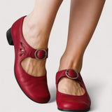 Clara - Elegant Décolleté in Eco-Leather