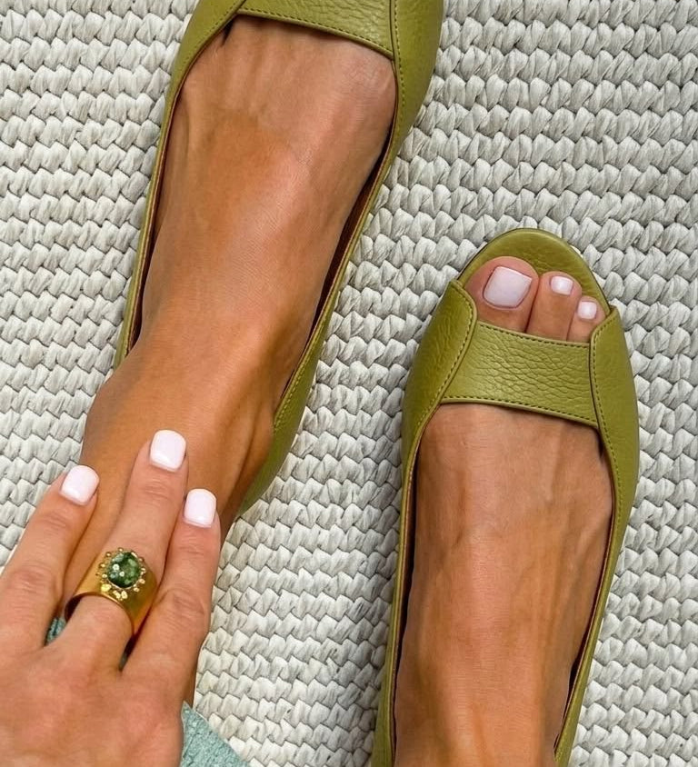 Reyes™ | Metallic Flat Sandals