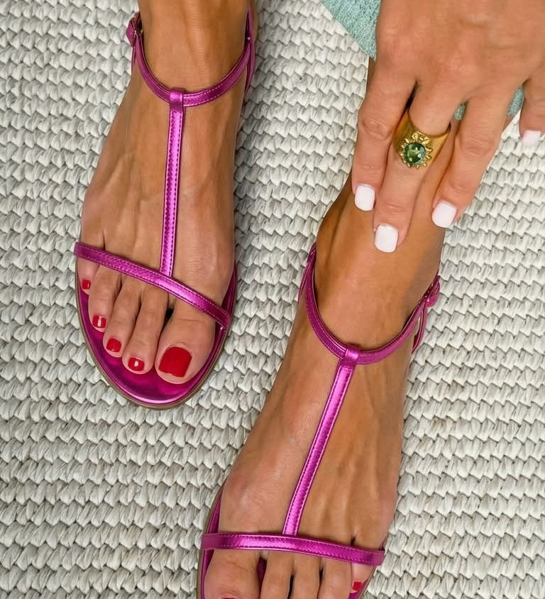 Eloísa™ | Flat Sandals with Golden Detail