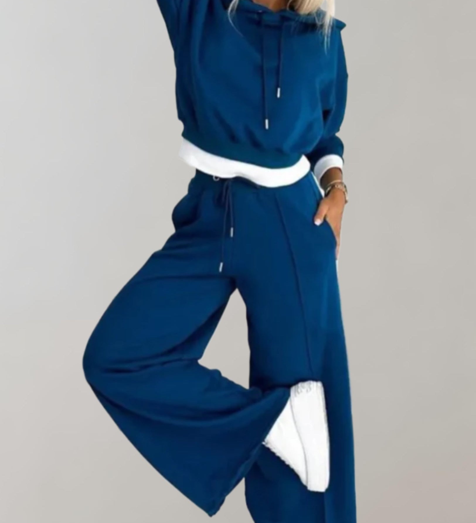 SOPHIE | CASUAL WOMEN'S HOODIE TRACKSUIT SET