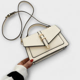Olívia -  Classic Shoulder Bag