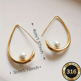 Hoop Earrings with Crescent Pearls