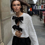 ANWEN | CHIC BLOUSE WITH BOW DETAIL