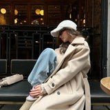 LYNA - WARM WINTER COAT WITH ELEGANT DESIGN